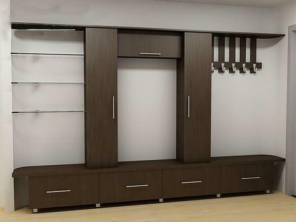Pentru hol îngust, puteți alege lungimea de mobilier, care va ocupa aproape întregul spațiu al coridorului