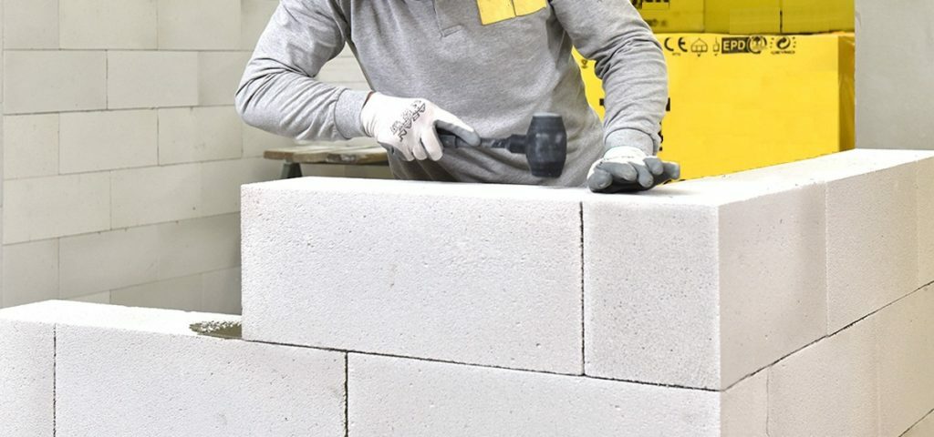consumul de adeziv pentru blocurile de beton celular