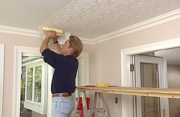 Cum să stea tapet pe tavan: este mai bine să facă un lipici sau vopsea pereții și tavanul este lipit