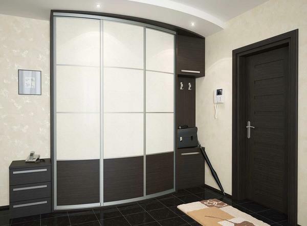 Closets dans la salle: une photo et le design, comment vous faire, couloir avec espace de rangement, une longueur de niche de 3 mètres, le total
