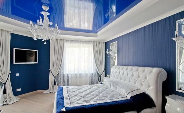 Blue Bedroom: Tones and colors, white furniture, interior photo, gray design, dark wallpaper style, green curtains