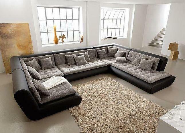 Modulare Sofas für das Wohnzimmer mit einem Schlafplatz: Ecke Schlafzimmer, Erker und einem schmalen Flur geradeaus