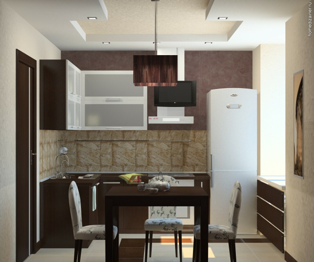 Kuhinja u pet-kata stan sa stupcu plina u malom kutku stana u panel kući