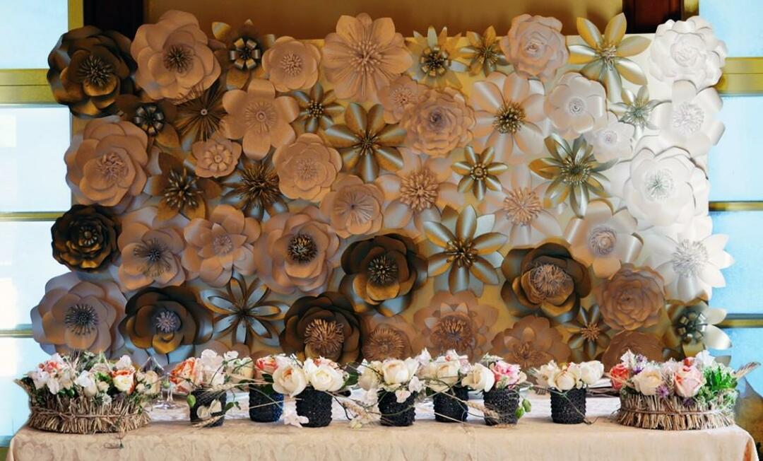 Paper flowers for decoration of the hall: large for decoration with their own hands, pompons made of paper, master class