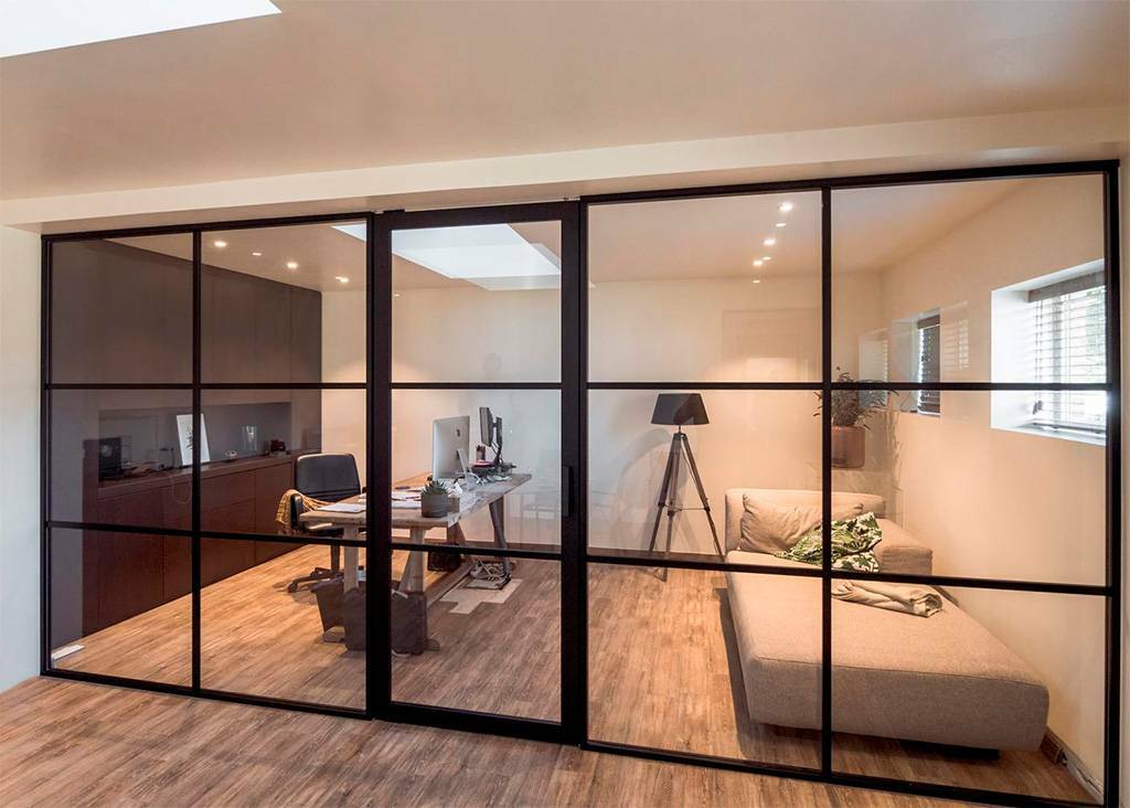 Features of glass partitions