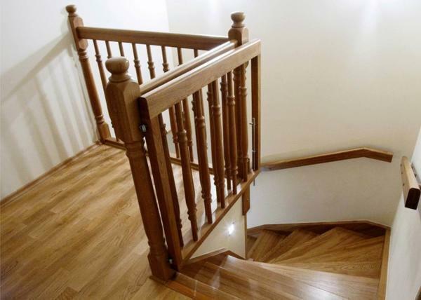 Escalier: bois PM 05 m, 91 Russie, usine Centaure et architecte, Stamet et commentaires de l'italien