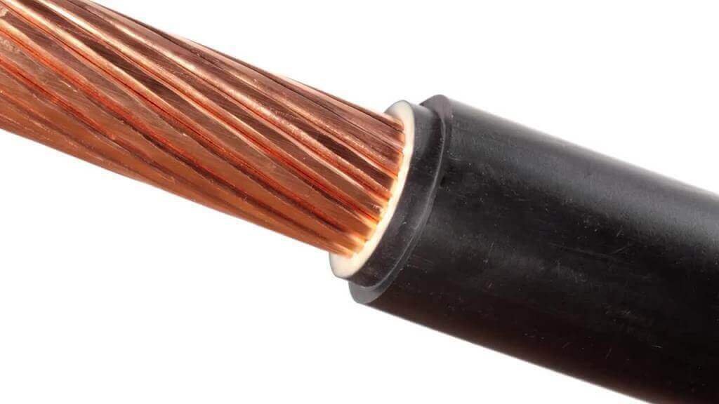 Co je to napájecí kabel, k čemu slouží a kde se používá