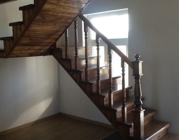 Produkcja schodów: własnymi rękami kroki do drugiej instalacji podłogowej i opinie, budowy i montażu drzwi