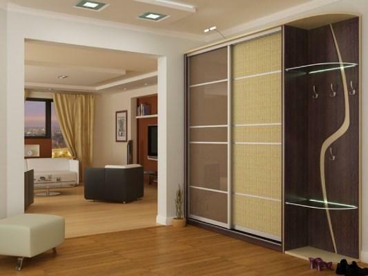 Make the entrance hall practical and comfortable with the help of a beautiful wardrobe