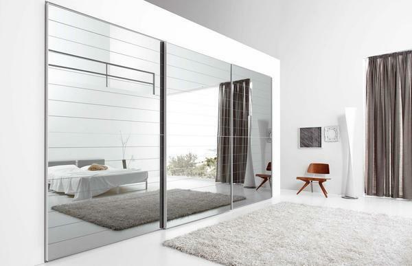 Skyvedører for walk-in garderobe: Leroy Merlin og bilder, Ikea speil i rommet, og den coupe Pax Lyngdal glass