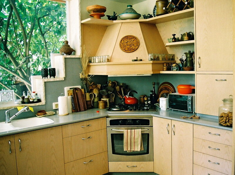 Virtuvėje 8 kvadratiniai metrai: paprastų pavyzdžių ir būdų gatavo kambaryje su augalų dizainas