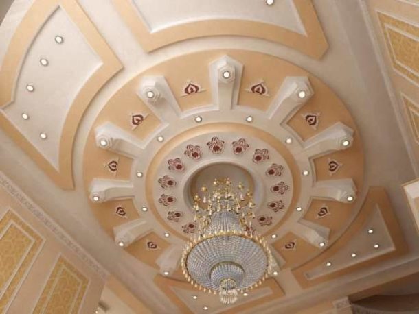 Sophisticated ceiling construction made of gypsum plasterboard - a real work of art