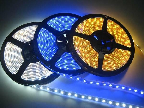I principali vantaggi di striscia del LED - una tavolozza di colori diversi e basso costo