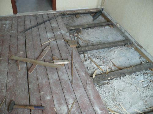 Reparation gulvet i lejligheden under kraft af alle hjem handyman